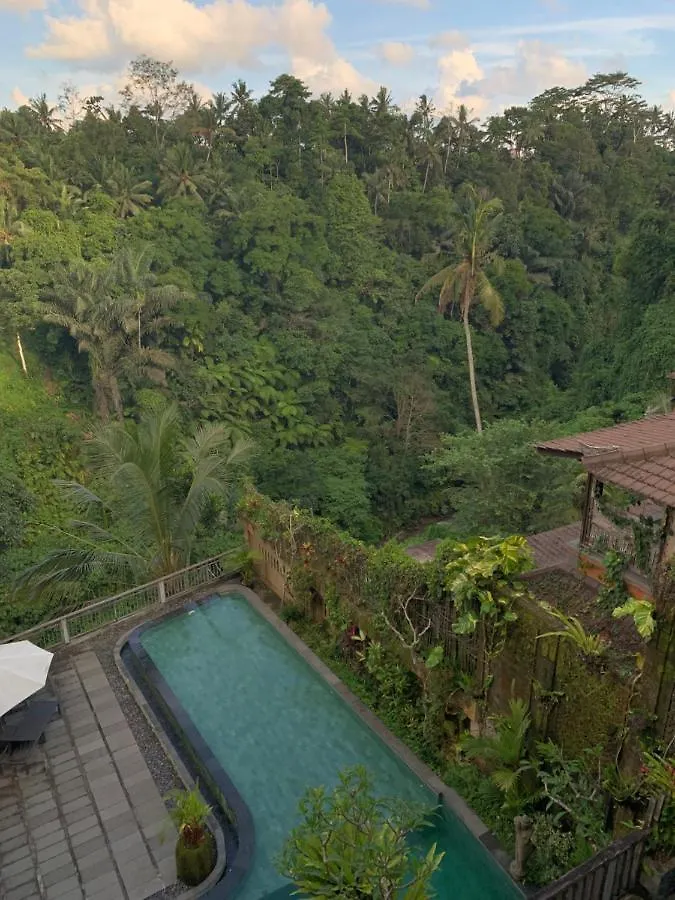 Ubud Paras Villa 3*, أوبود