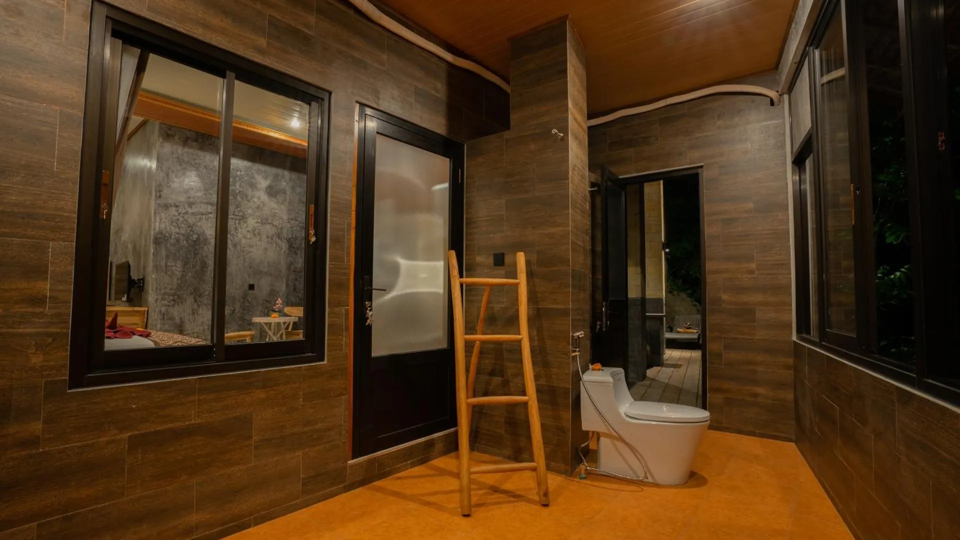 Ubud Paras Villa أوبود