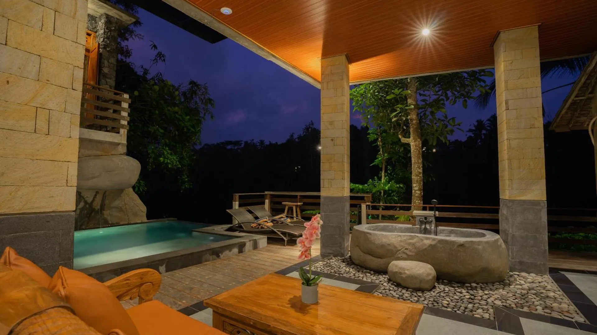 *** بيت ضيافة Ubud Paras Villa إندونيسيا