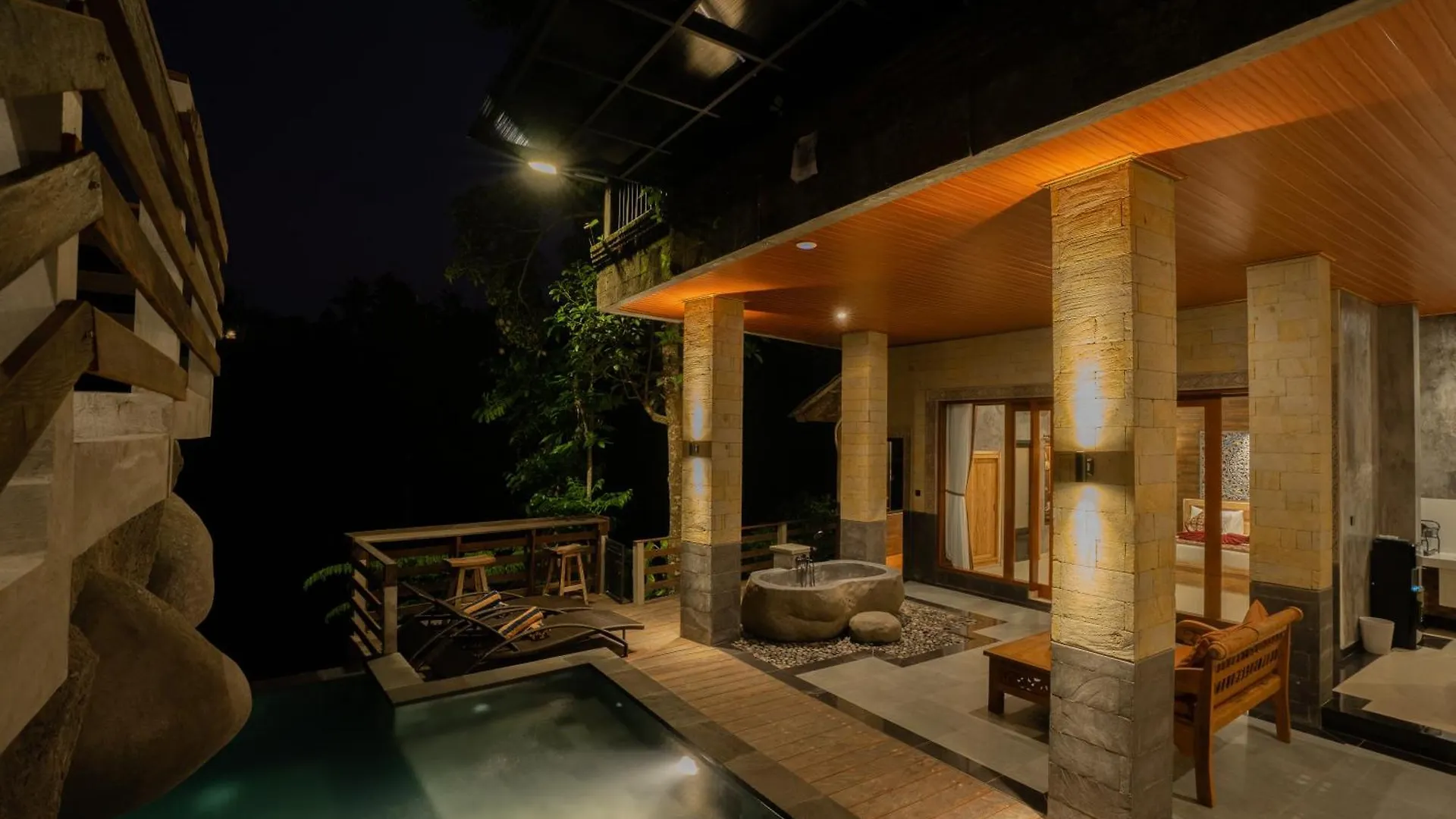Ubud Paras Villa أوبود