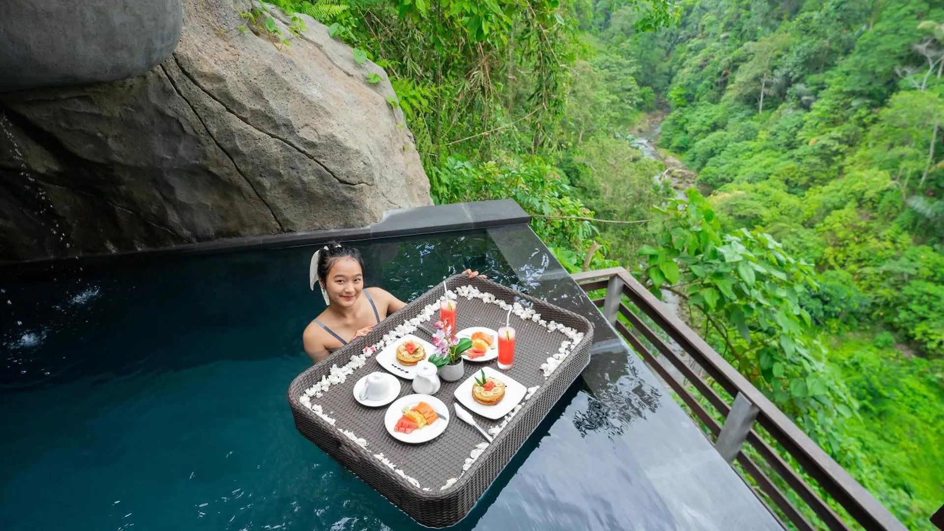 Ubud Paras Villa